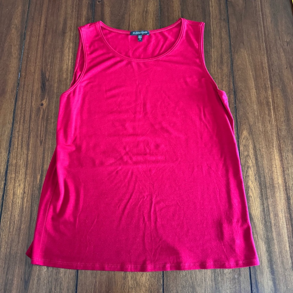 Eileen Fisher Women’s Scoop Neck Red Rayon Tank Size‎ Medium Minimalist Layering